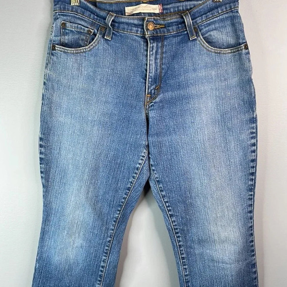 LEVIS Vintage 550 Classic Relaxed Bootcut Jeans Blue Mid Wash Mid-rise Size 6 - Picture 3 of 10